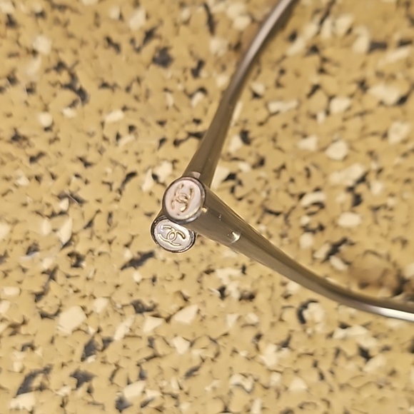 Chanel Blue Hombré Metallic Blue Hardware Rimless Sunglasses - Picture 5 of 9